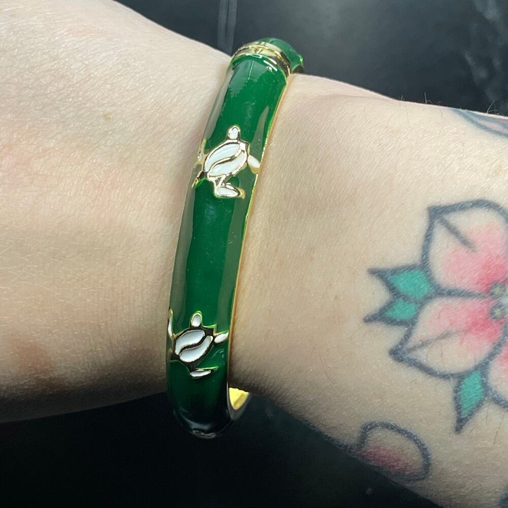 Hawaiian Honu Turtle Cloisonne Enamel Gold Tone Hinged Bangle Bracelet 7.5"